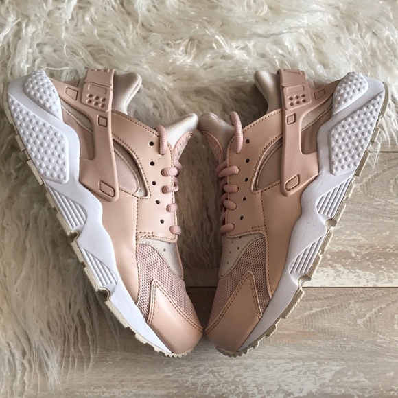 NWT Nike Huarache Run - Picture 6 of 8